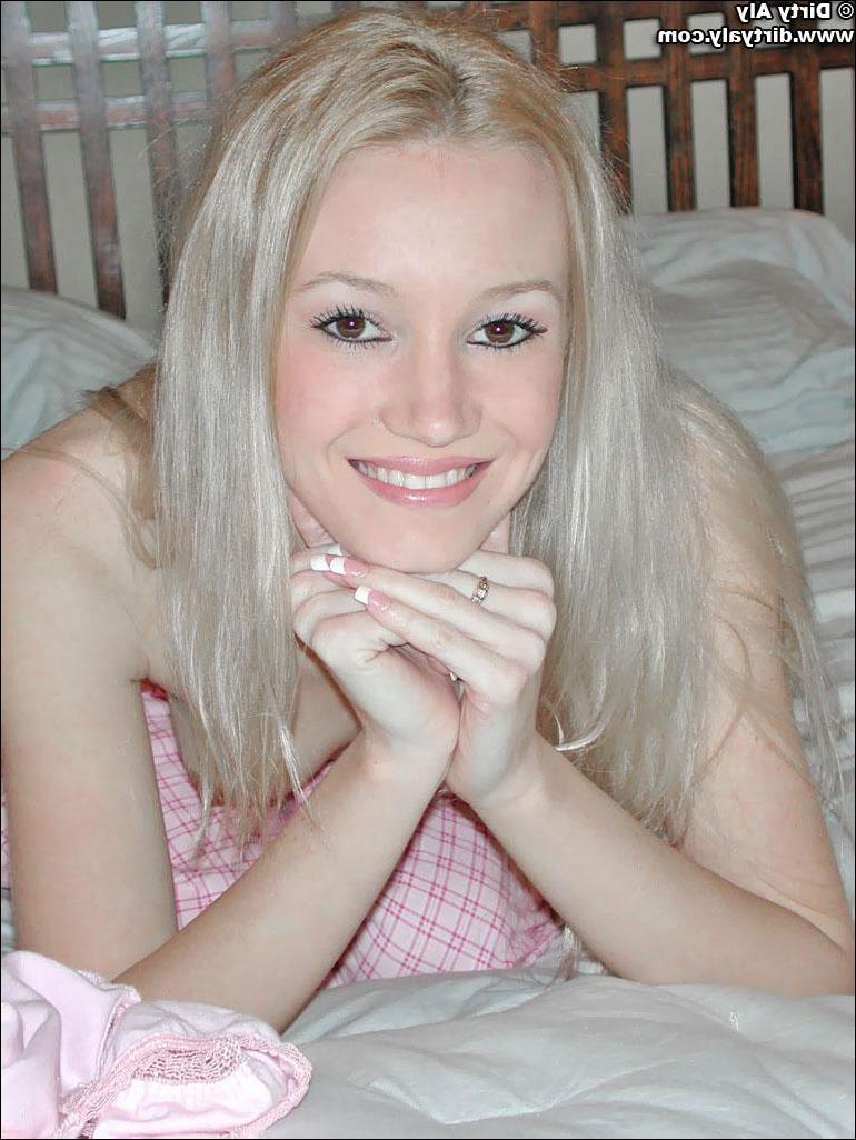 20P Pictures of Dirty Aly stripping out of her pajamas