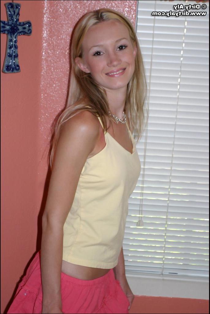 20P Aly exposes her small tits for you