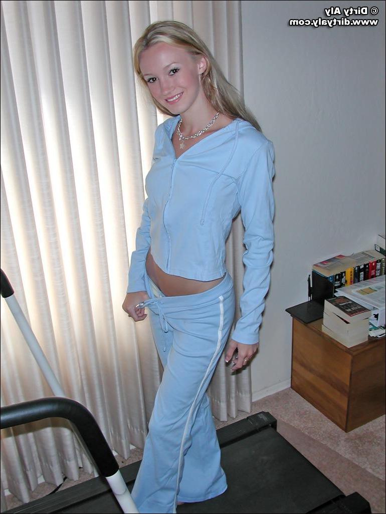 20P Pictures of Dirty Aly stripping while exercising