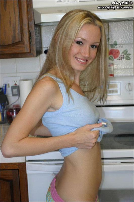 15P Dirty Aly gets topless for you in the kitchen