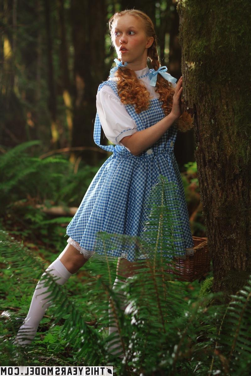 15P Hot redhead Dolly Little dresses up as Dorthy