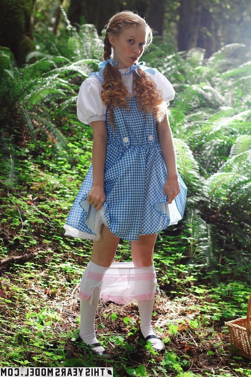 15P Hot redhead Dolly Little dresses up as Dorthy
