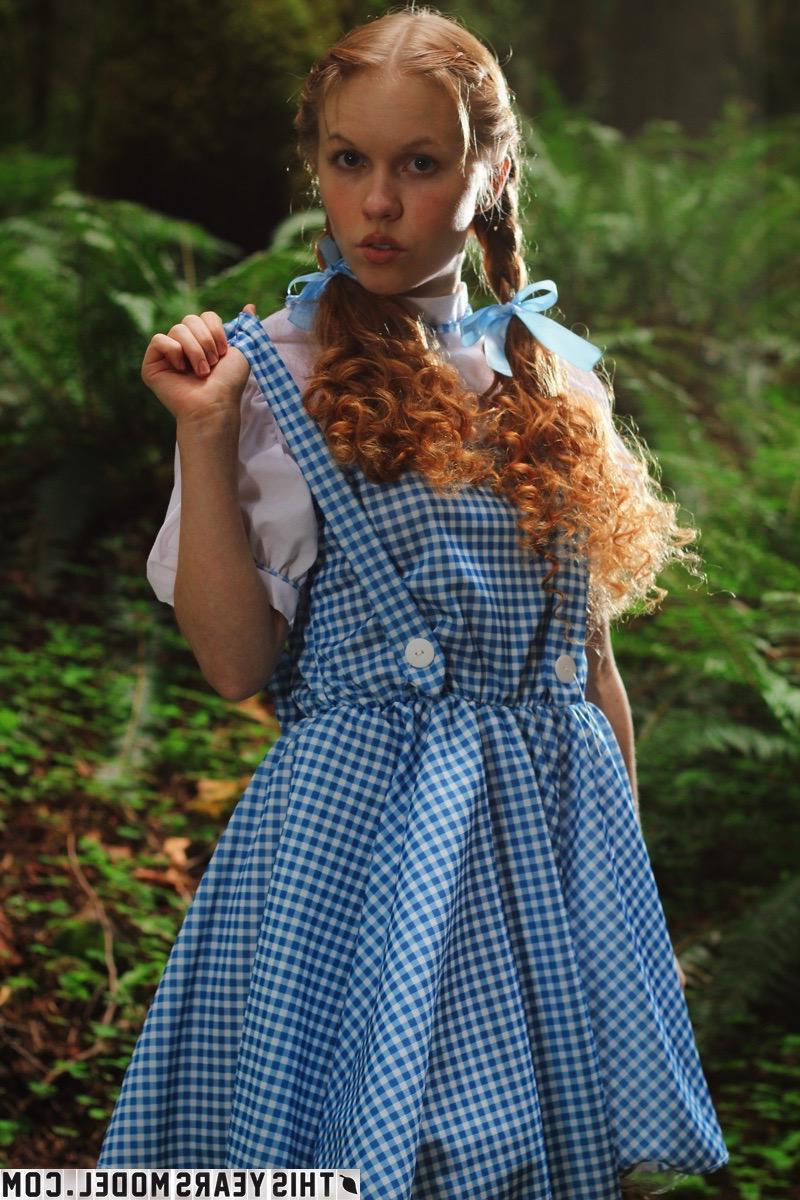 15P Hot redhead Dolly Little dresses up as Dorthy