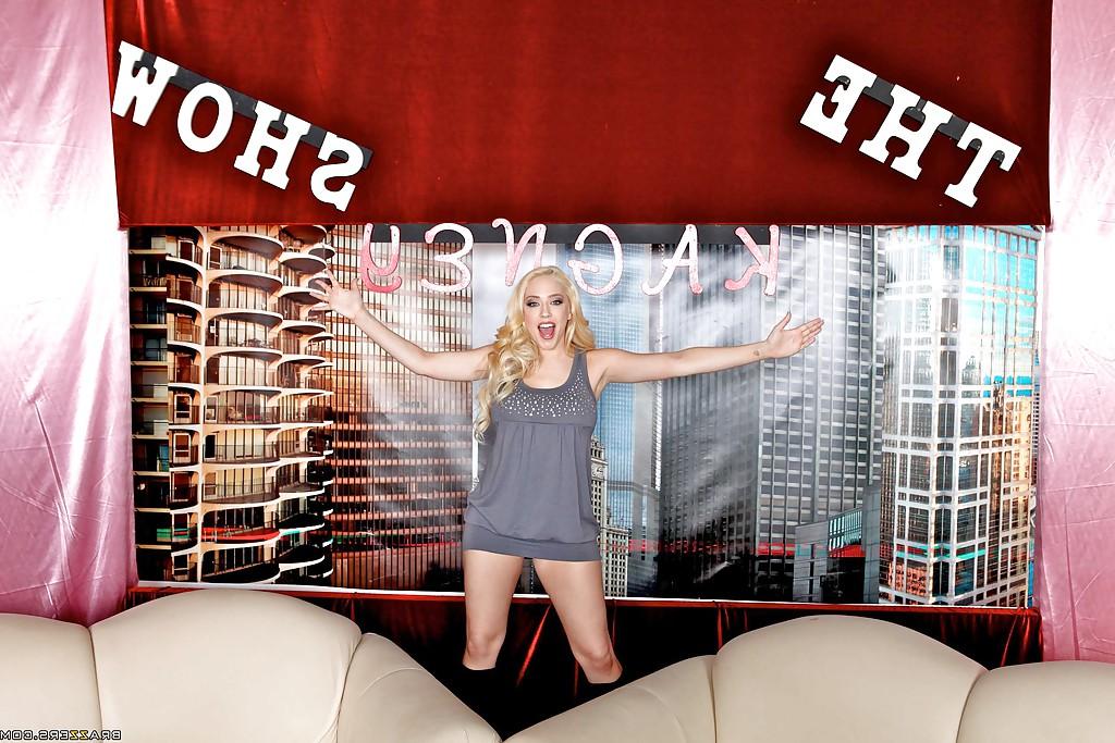 16P Pornstars Kagney Linn Karter and Isis Taylor are getting fucked
