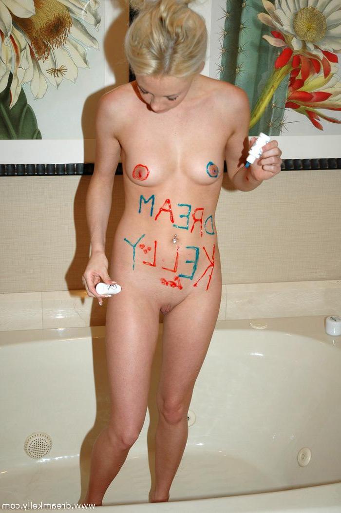 16P Kelly plays with body paint in the shower