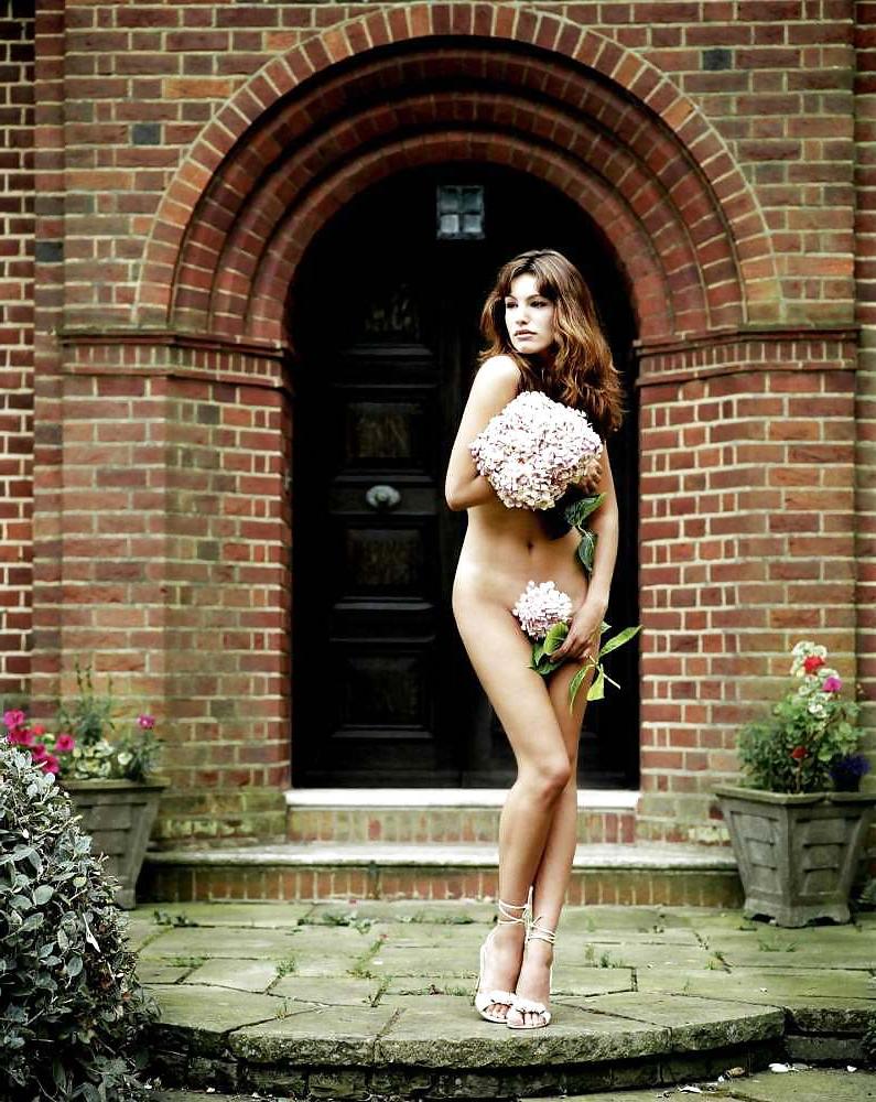 4P The most beautiful wedding dress