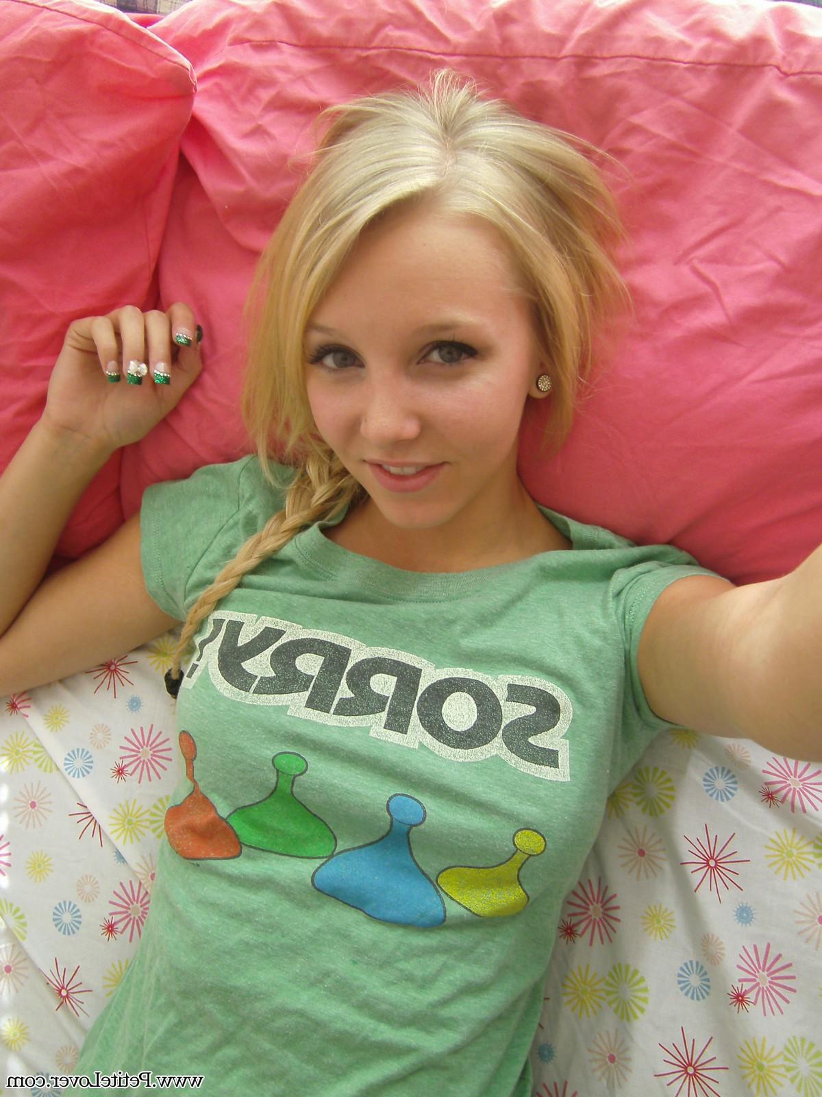 16P Beautiful blonde teen Elle shoots some selfies in bed