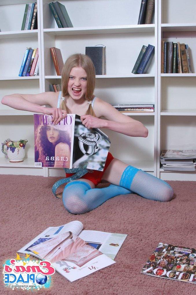 15P Pictures of Ema's Place showing off her tight teen body