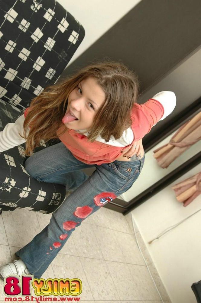 15P Emily showing her tight body for you