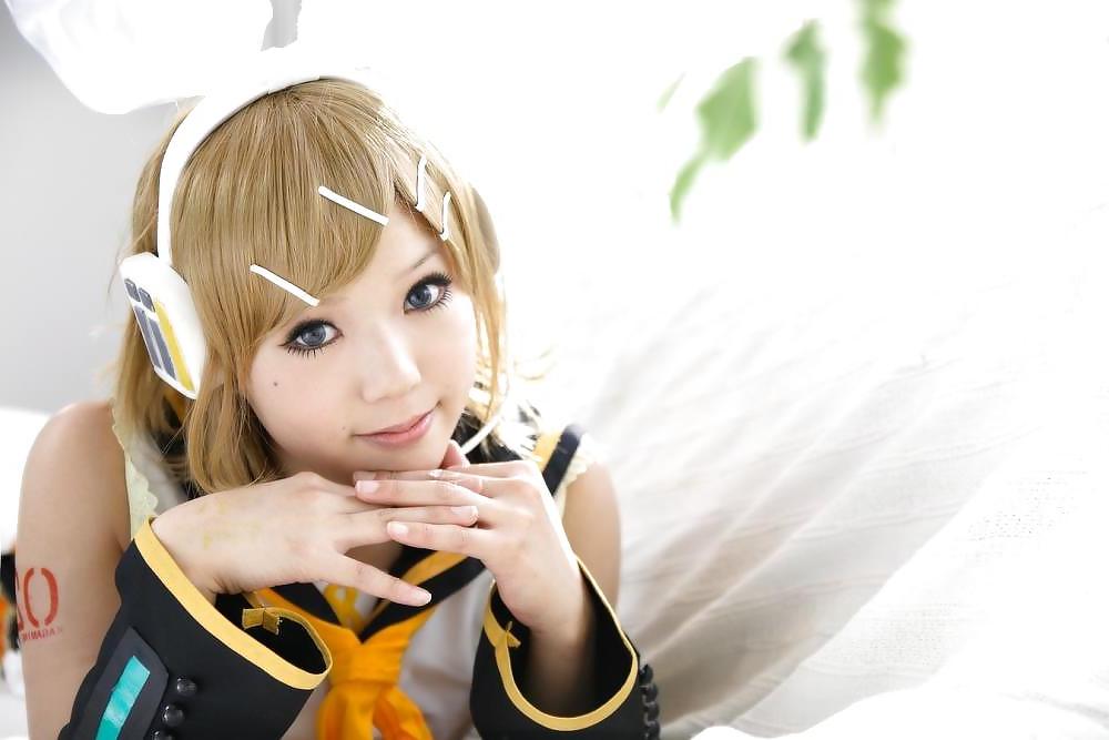 14P Japanese  Cosplay Girls