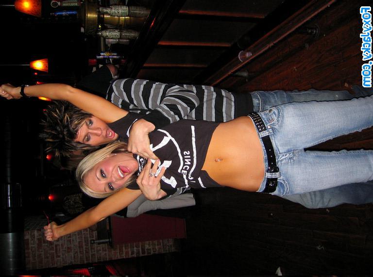 15P Pictures of teen Foxy Jacky getting pissed drunk