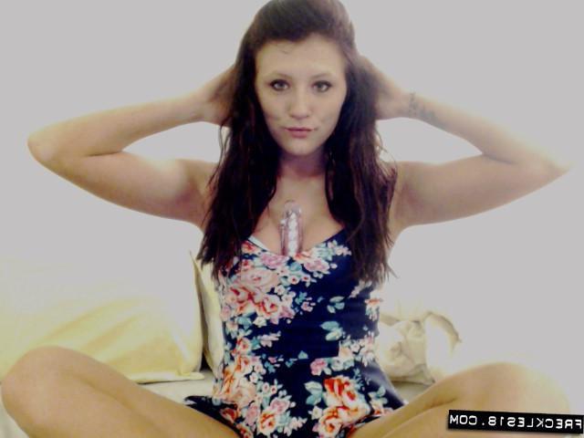 12P Pretty teen Freckles 18 lets you watch as she plays with her clear dildo