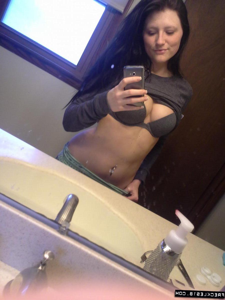 12P Teen hottie Freckles 18 shares some of her hot selfies