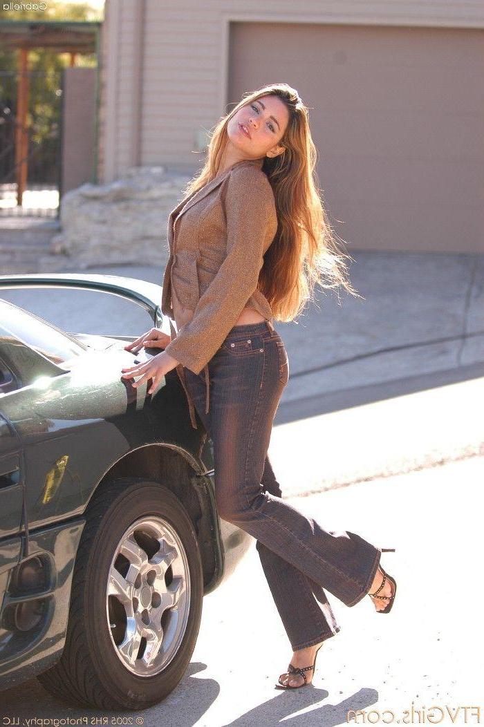 20P Pics of teen hottie Gabriella exposing her hot body