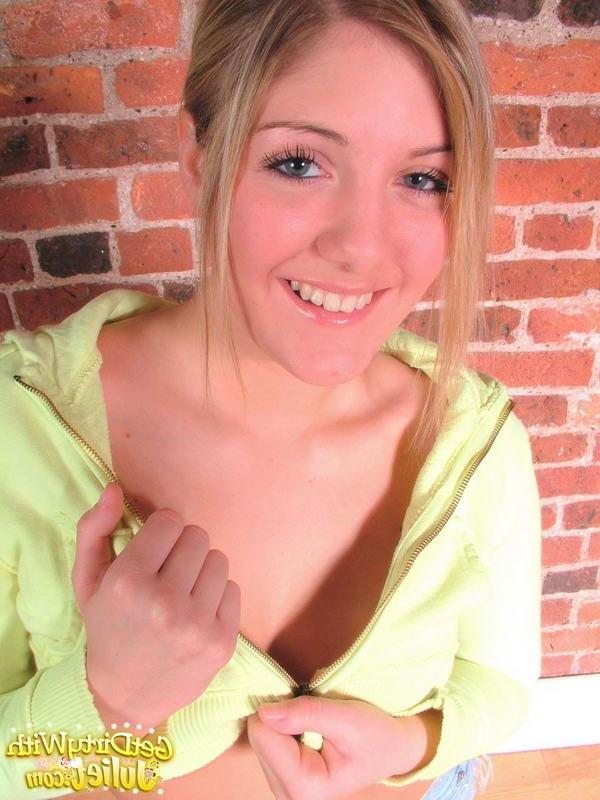 16P Pictures of Get Dirty With Juliet dressed to fuck