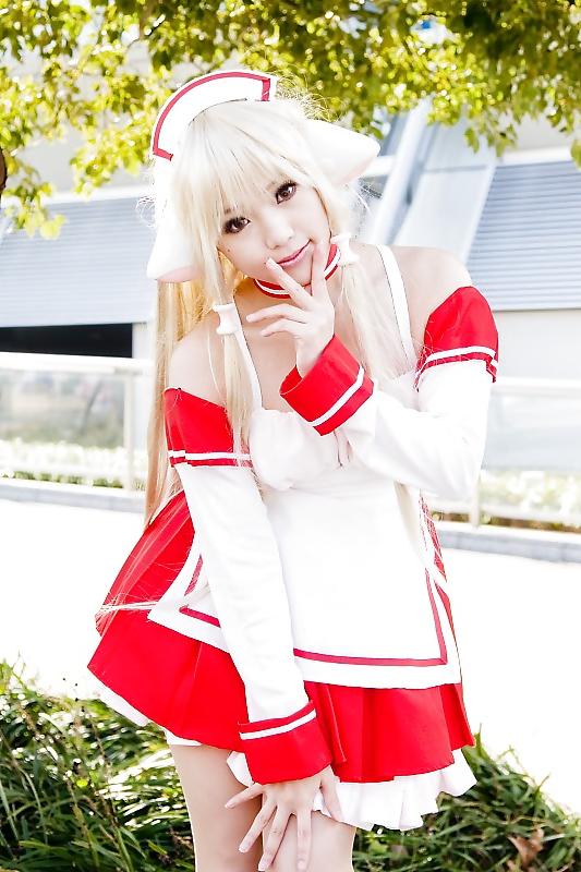25P Japanese Cosplay Girls II