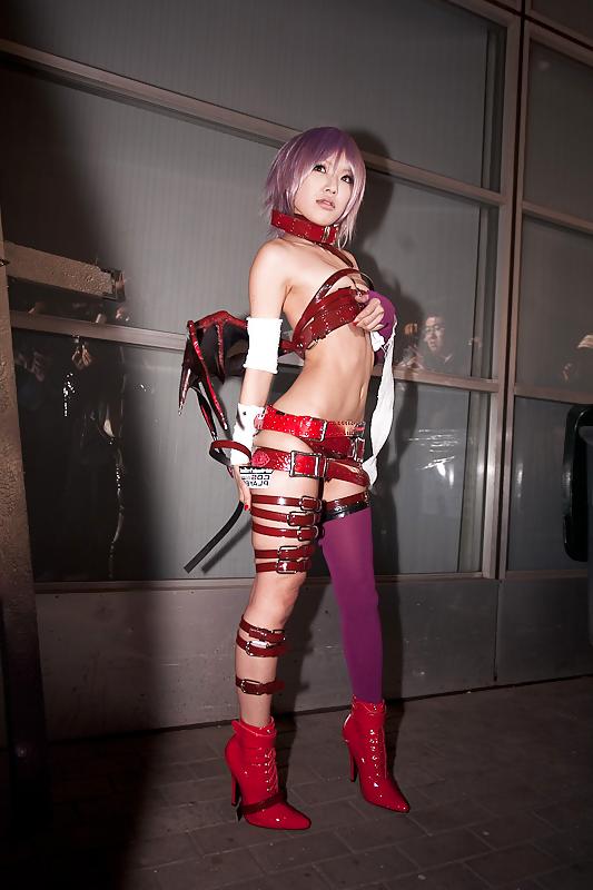 25P Japanese Cosplay Girls II