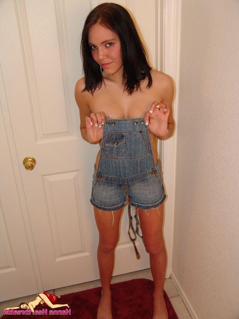 15P Pictures of Hanna looking hot in sexy overalls in hallway