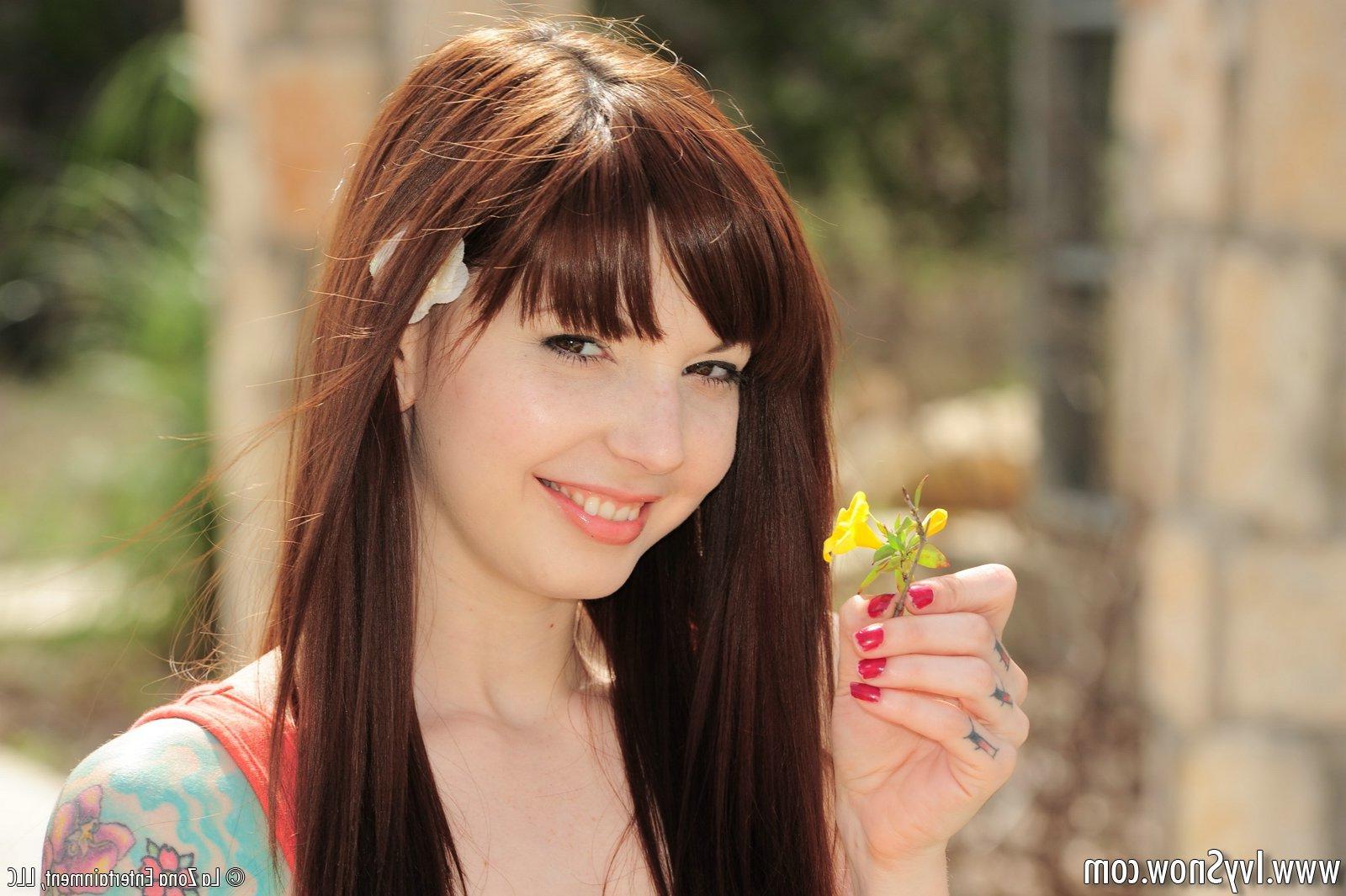 15P Ivy Snow wears a tight summer dress and shows us two toys that she uses on herself and cums hard