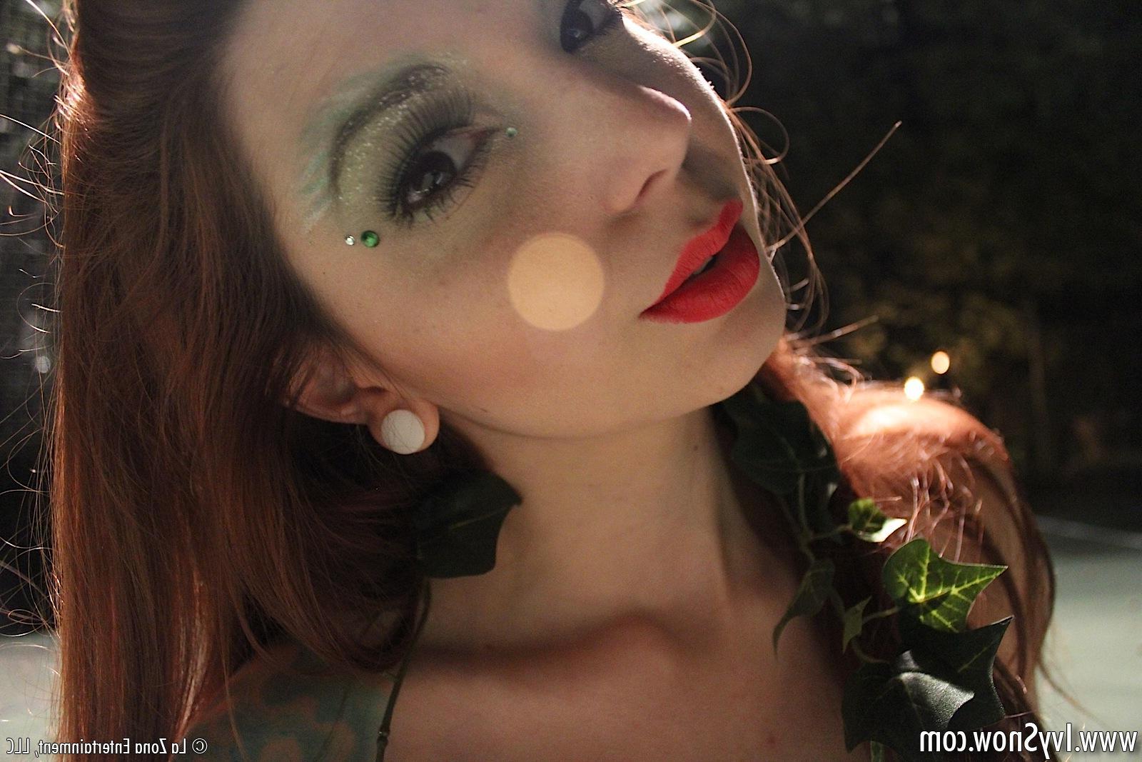 15P Ivy Snow dresses up as a sexy Poison Ivy for Halloween