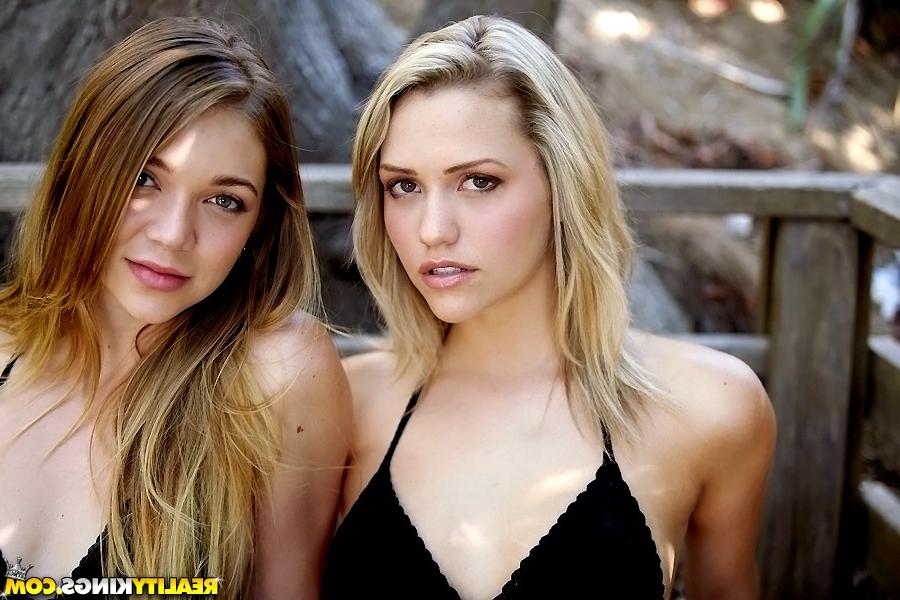 16P Pretty lesbian Mia Bliss making out with her friends outdoor