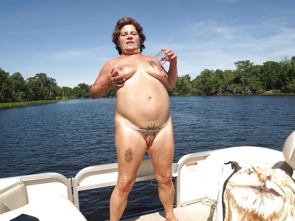 20P Mature MILF squirts on a boat in HIGH RESOLUTION