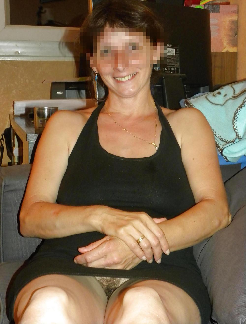7P My wife in short dress without panties
