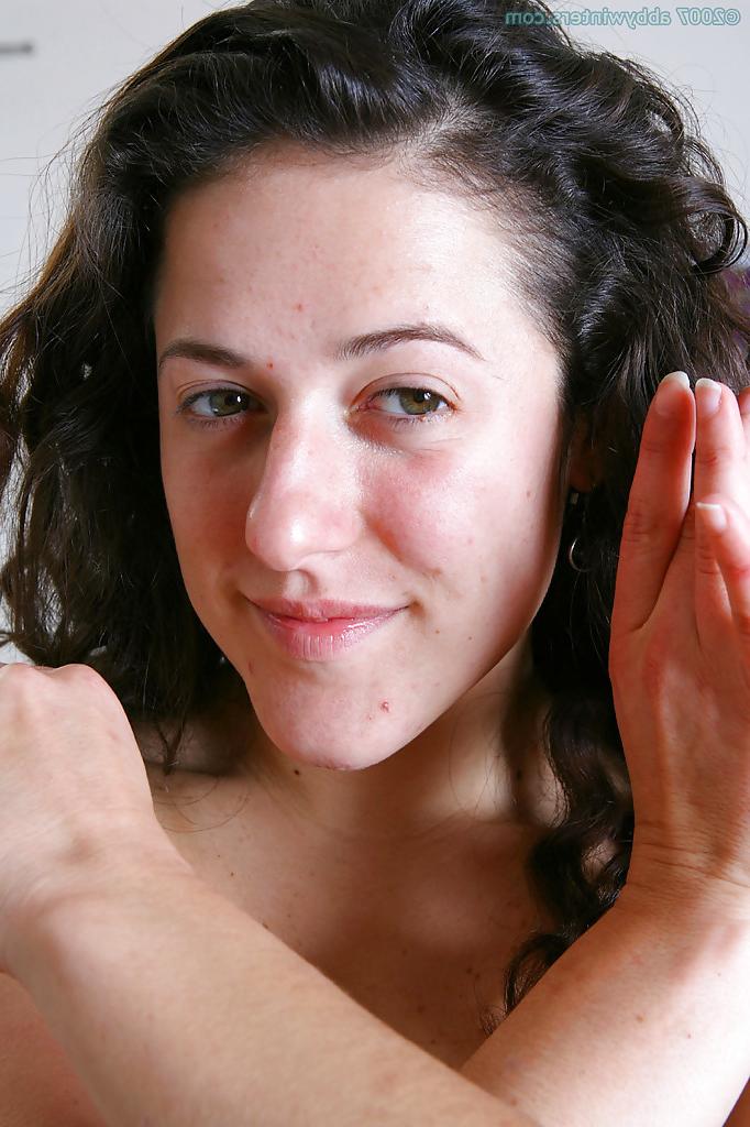 16P Amateur lady Marleen takes off all her clothes and spreads beaver