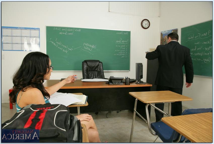 16P Hot college girl in glasses Tia Cyrus fucking hard dick of her teacher