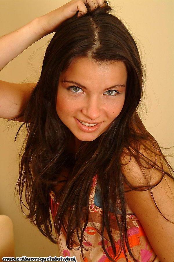 20P Pictures of teen cutie Judy showing her hot naked fuckable body