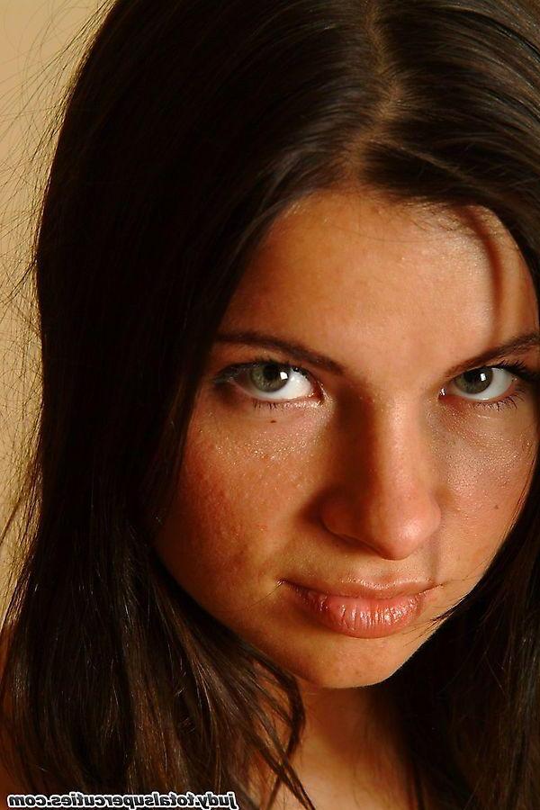 20P Pictures of teen cutie Judy showing her hot naked fuckable body
