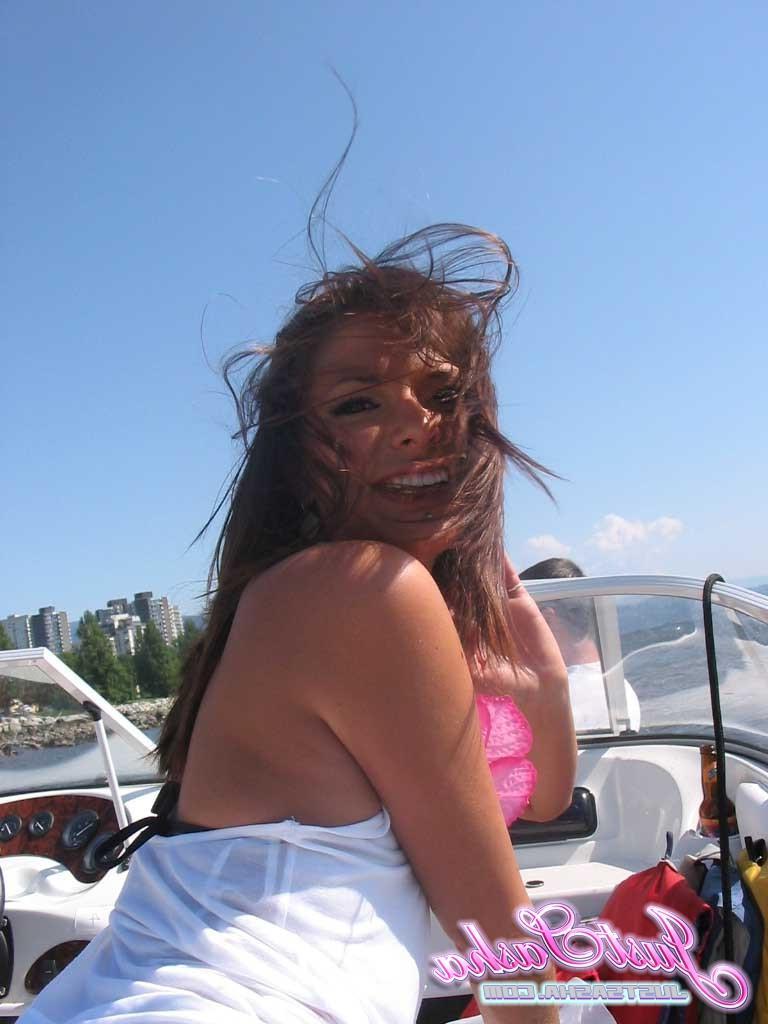 20P Pictures of Just Sasha teasing with her hot body