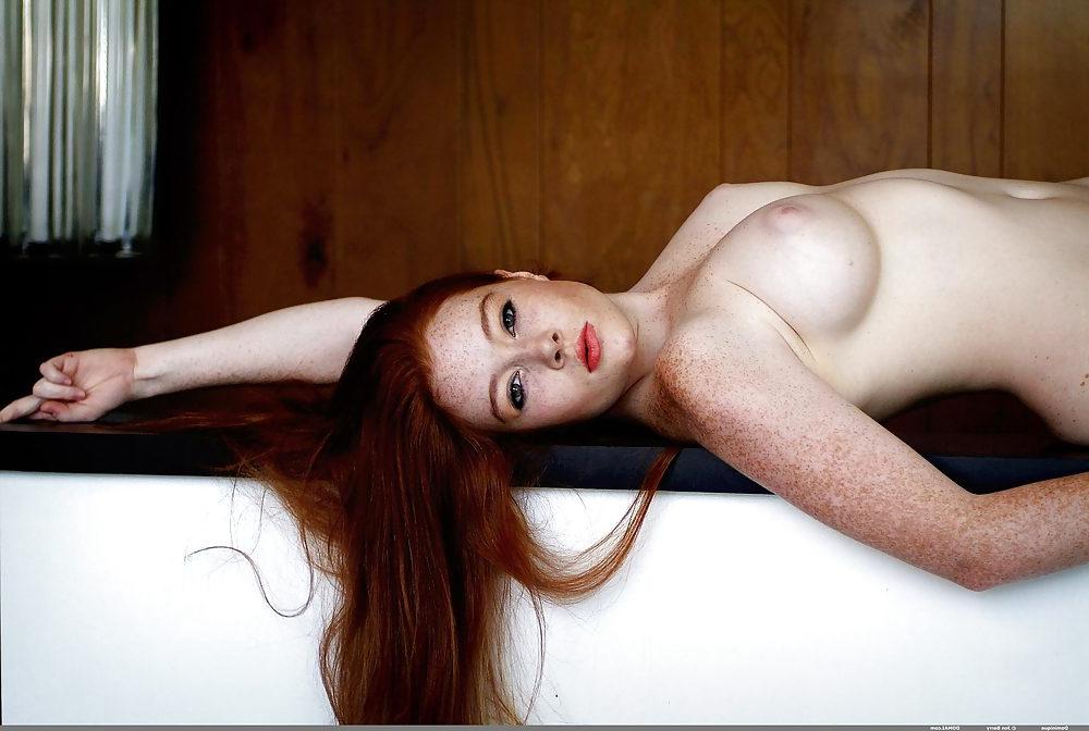 22P Freckles: a constellation 