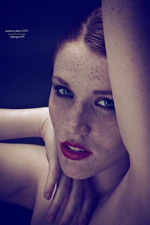 22P Freckles: a constellation 