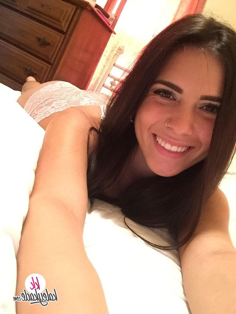 15P Kaley Kade takes selfies while she blows her dildo
