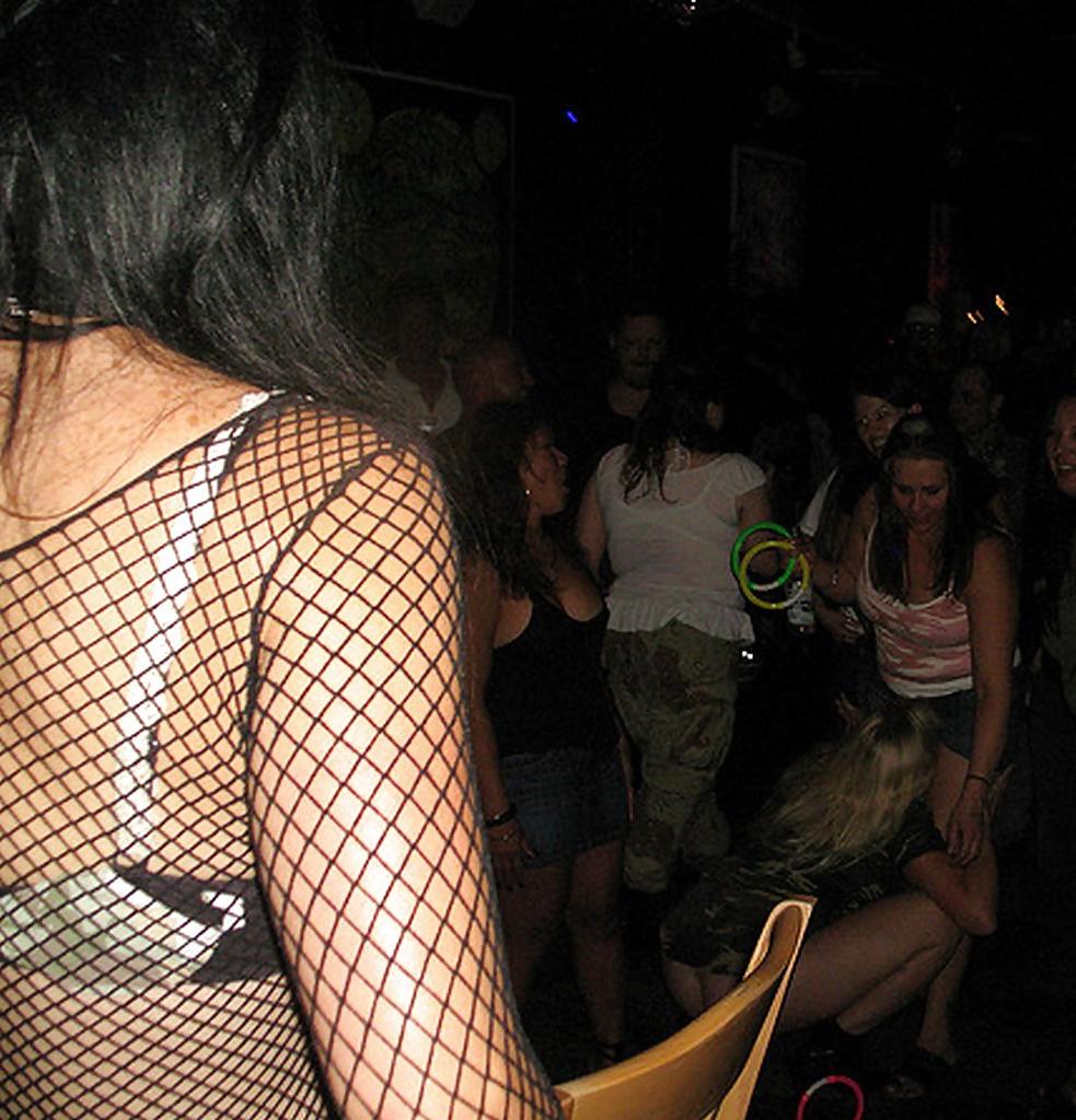 17P Private:  Naughty Fun After Taking Shots In Limo