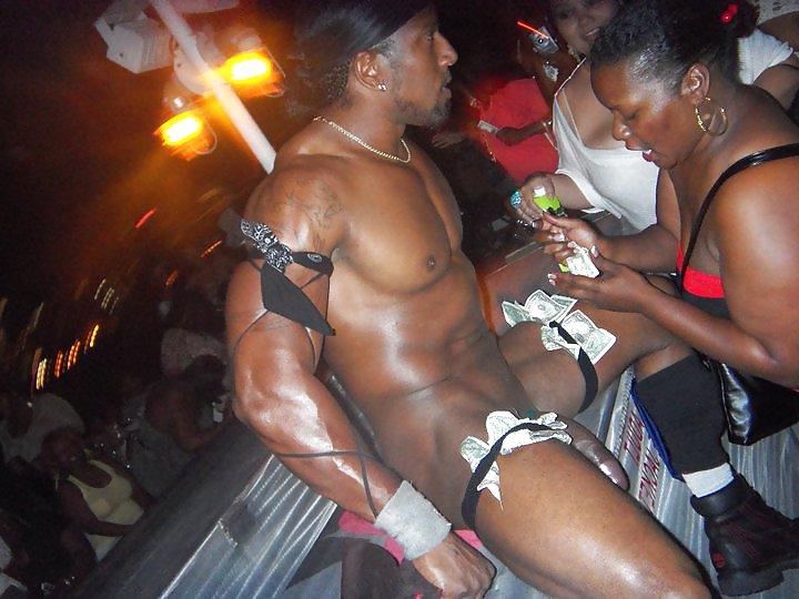 10P Update:  More Stripper Boat Party XXX Fun
