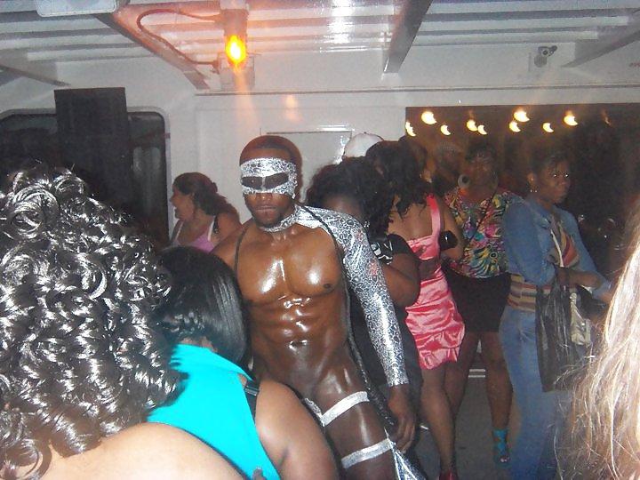 10P Update:  More Stripper Boat Party XXX Fun