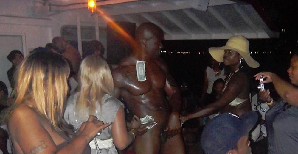 10P Update:  More Stripper Boat Party XXX Fun