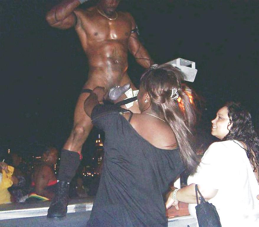 10P Update:  More Stripper Boat Party XXX Fun