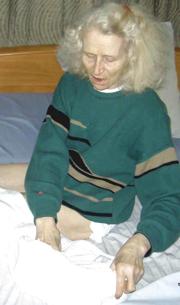 22P Granny    josee    sex slave
