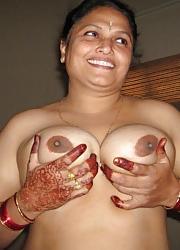 17P Real  indian  aunty nude  booby   body