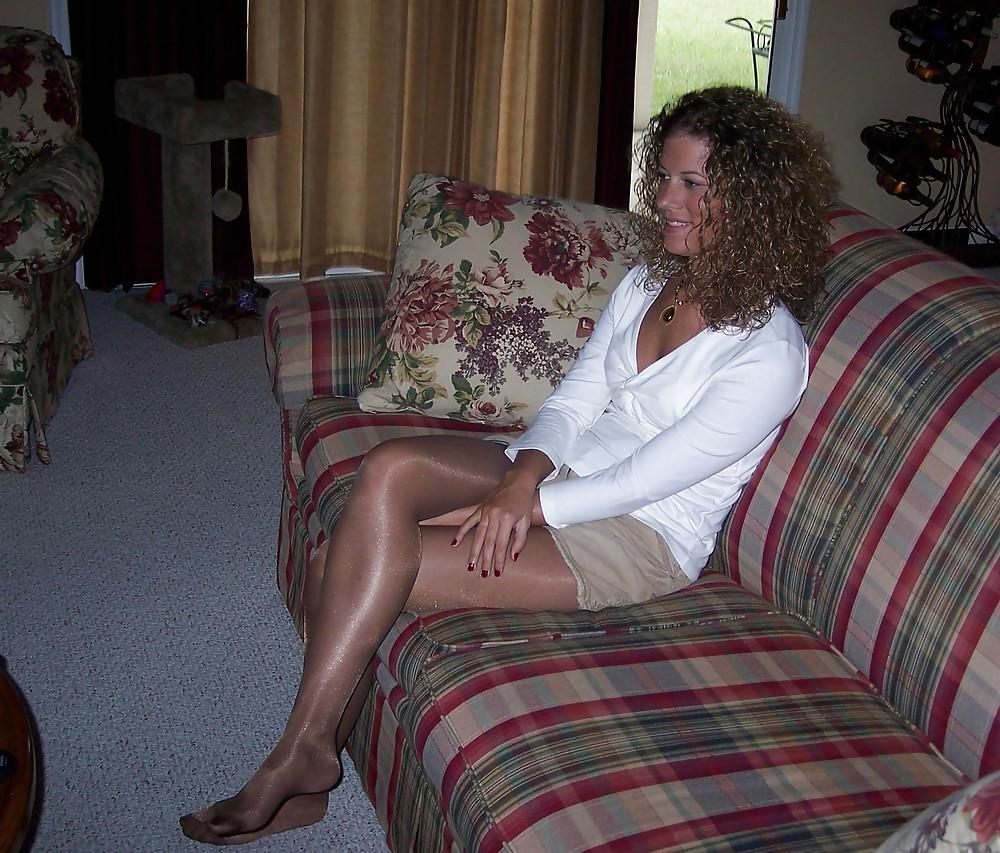 25P Stockings and Pantyhose 