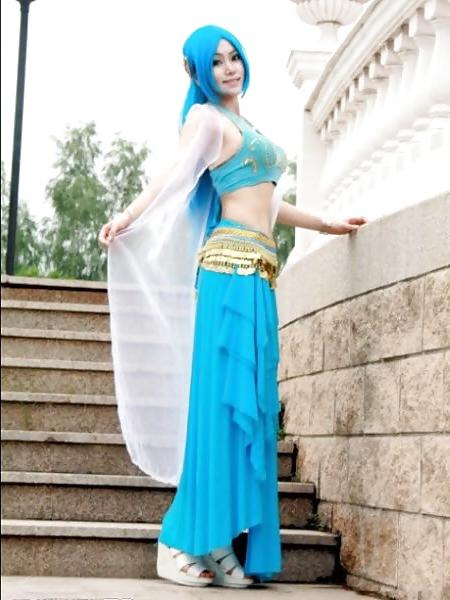 17P Vivi and Nami- cosplay
