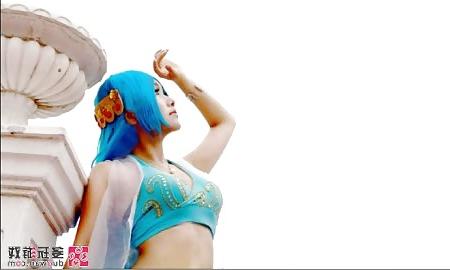 17P Vivi and Nami- cosplay