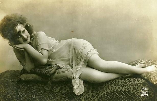 25P Old French postcards 4
