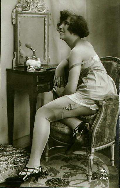 25P Old French postcards 4