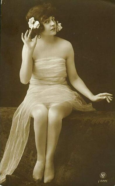 25P Old French postcards 4