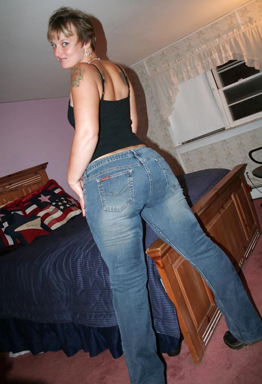 25P Some more sexy girls in blue jeans