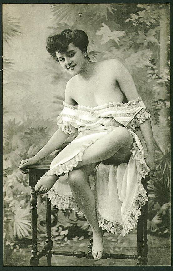 25P Old French postcards 9